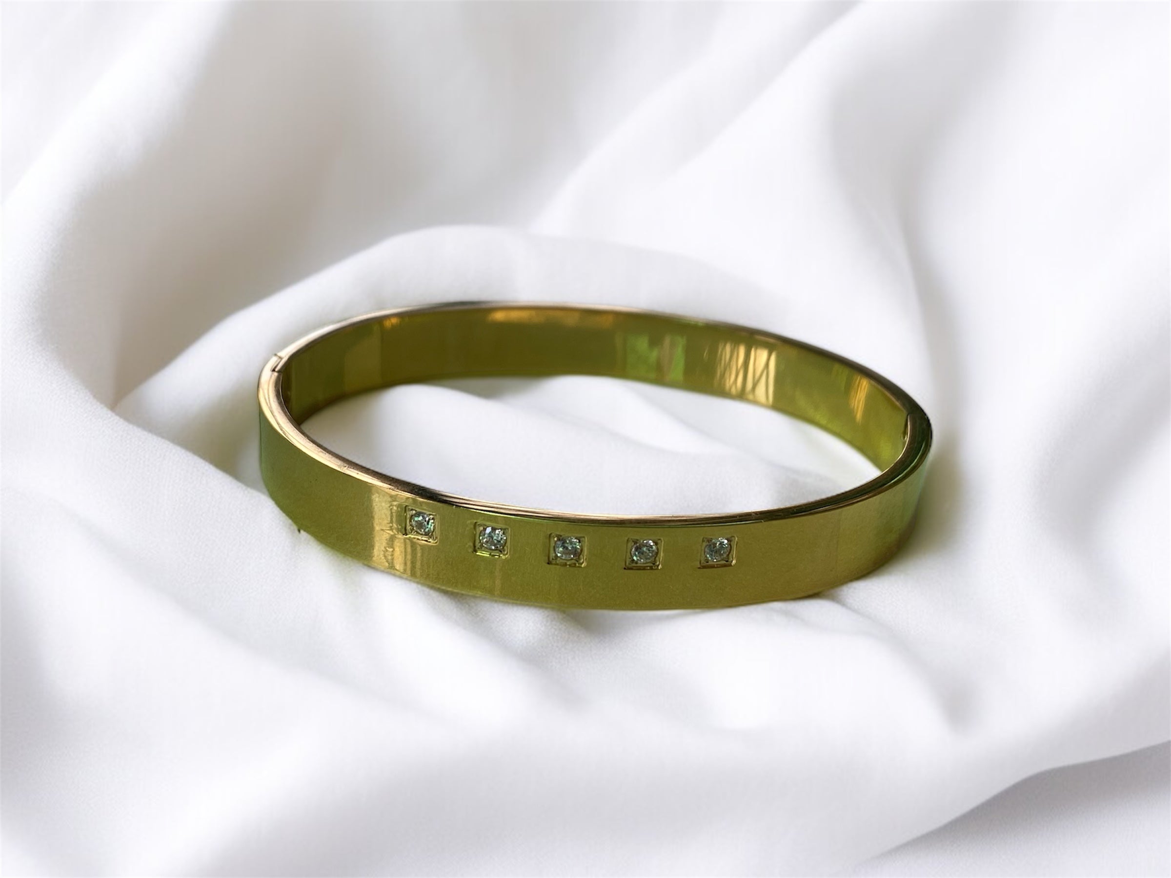 Minimal Gold-Plated Anti-Tarnish Bracelet with American Diamonds – Elegant Daily Wear Jewellery